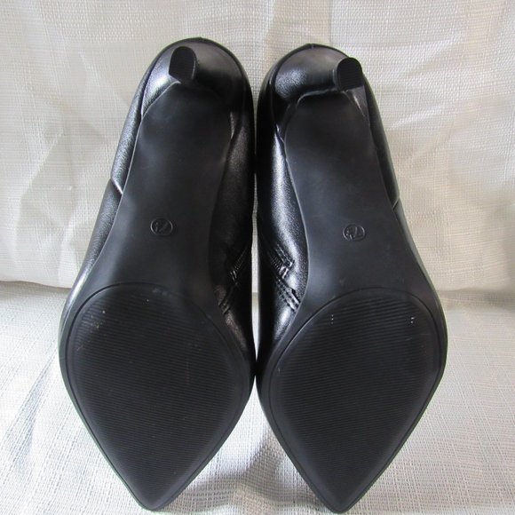 Point Toe Classic Booties - Picture 2 of 4